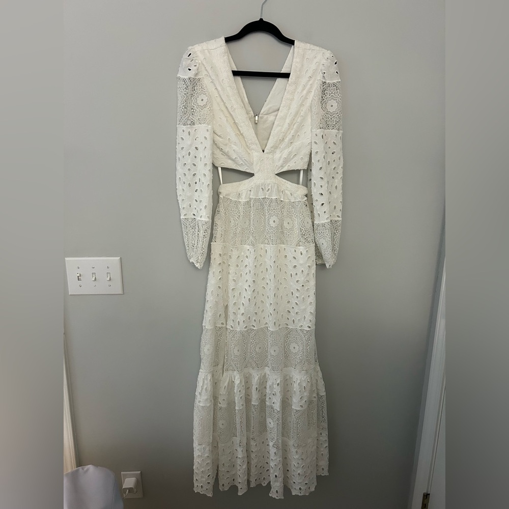 Gianni Bini Elegant Embroidered Eyelet Lace Long Sleeve White Maxi Dress